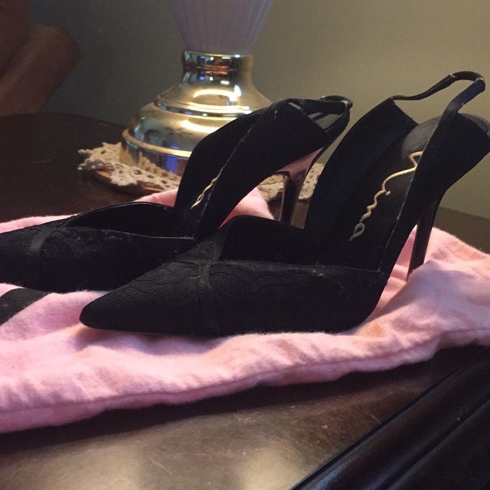 Nina size 6.5 black heels - Picture 2 of 3